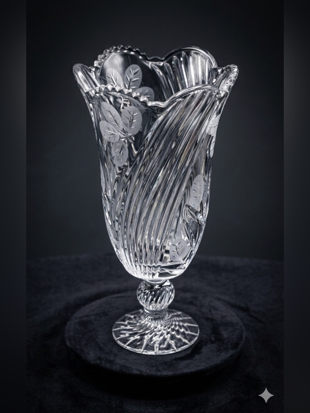 Vintage Christal Vase Scalloped Rim and Footed Base Swirl Pattern 13”x7”x4”